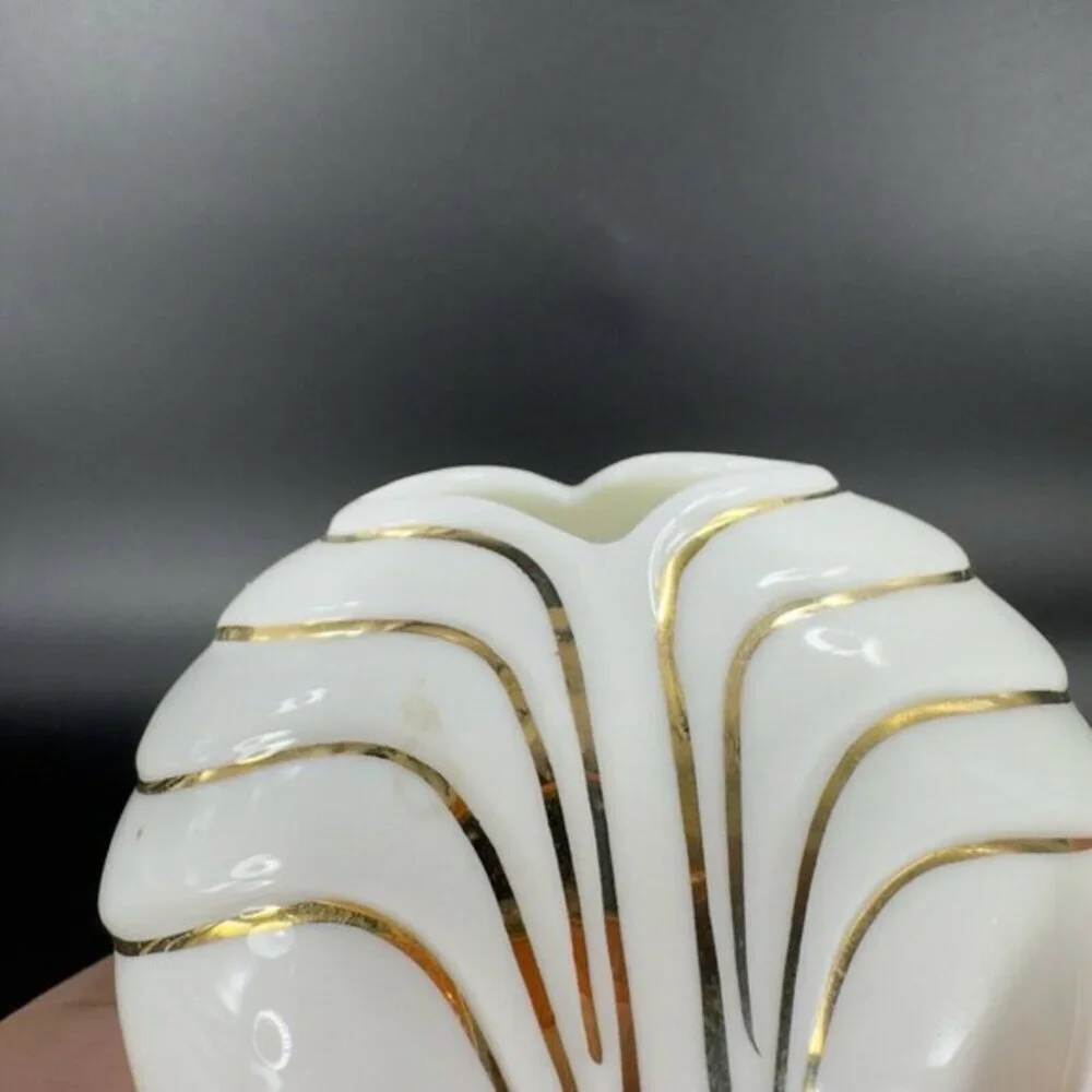 Vintage 1980s Y H Taiwan Fine Bone China Small Vase Vessel Gold Painted Vase VTG
